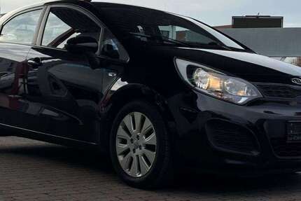 Kia Rio 199.000 km 6.499 &euro; Euskirchen 53879