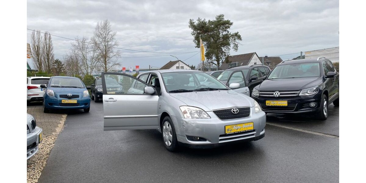 Toyota Corolla 200.000 km 2.500 &euro; Bonn 53227