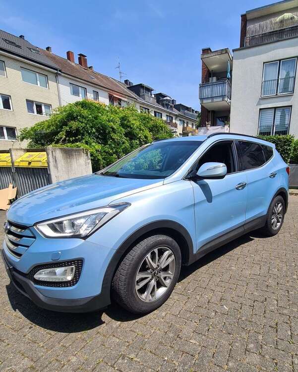Hyundai SANTA FE 110.000 km 14.200 € Köln 50968