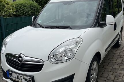 Opel Combo 125.000 km 14.900 € Euskirchen 53881