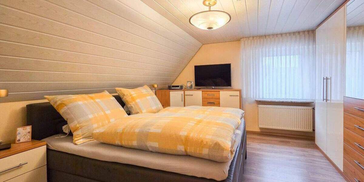 Mehrfamilienhaus, Wohnhaus Troisdorf Bergheim - 8 Zimmer, 204 m&sup2;, 449.000&euro; | Angebot:25654378