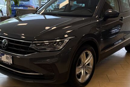 VW Tiguan 138.704 km 21.500 € Hennef 53773