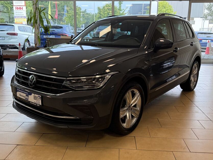 VW Tiguan 138.704 km 21.500 € Hennef 53773