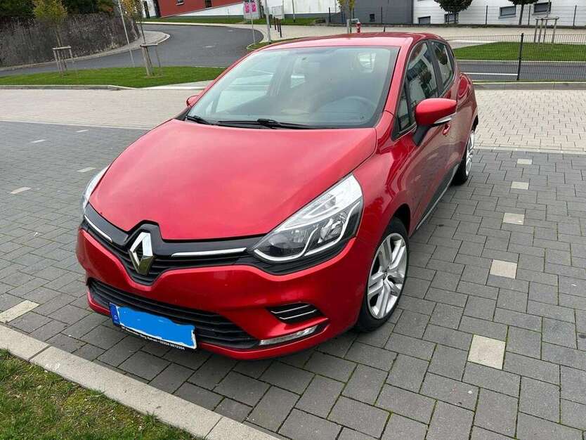 Renault Clio 160.000 km 6.390 € Köln 51105