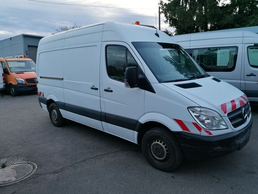 Mercedes-Benz Sprinter 372.000 km 5.800 € Köln 51107