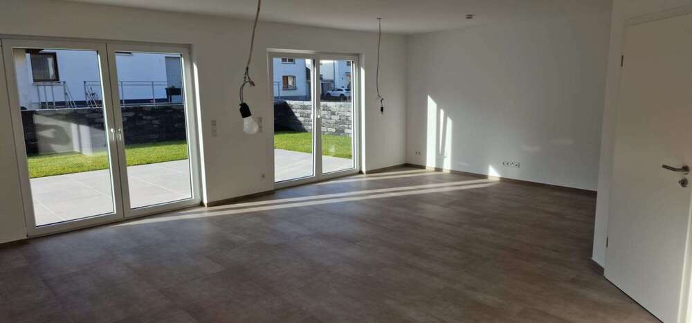 Haus zum Mieten in Dernau 1.950 € 144 m²