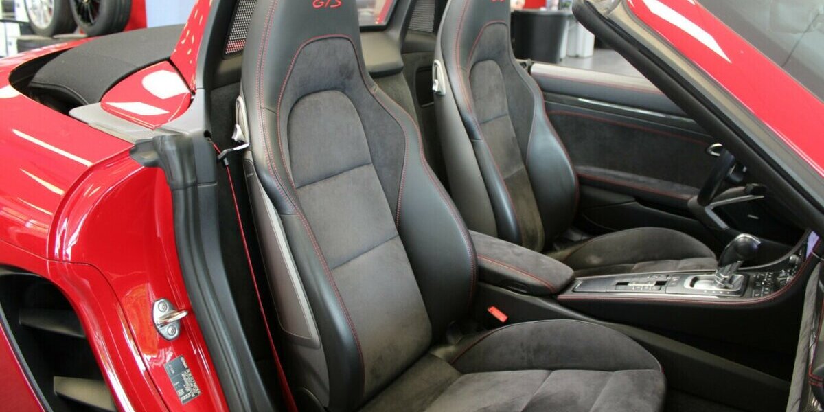 Porsche 718 Boxster GTS Sport-/AGA/Chrono/Design 73.299 km 61.480 &euro; Euskirchen 53881