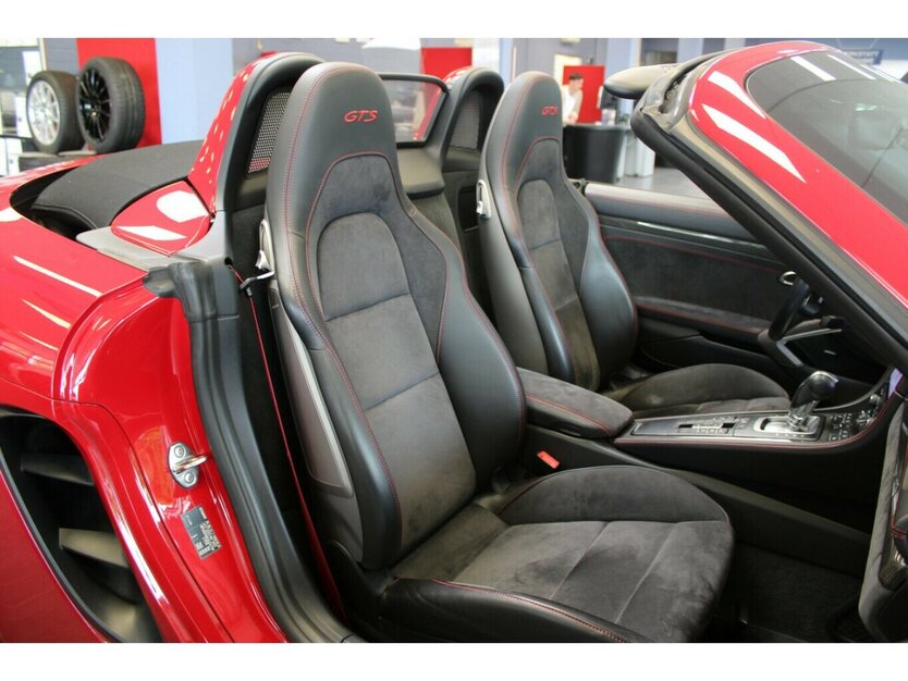 Porsche 718 Boxster GTS Sport-/AGA/Chrono/Design 73.299 km 63.980 € Euskirchen 53881