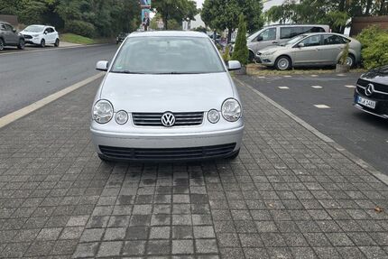 VW Polo 129.000 km 3.999 € Bonn 53225
