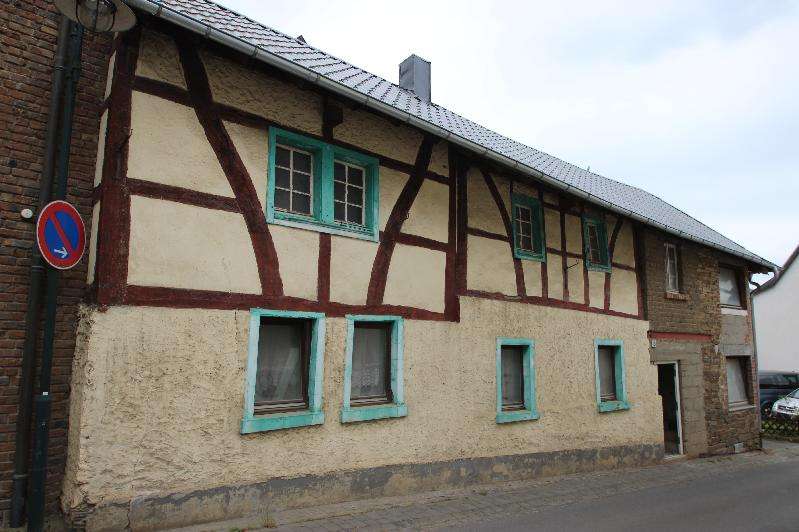Haus zum Kaufen in Rech 89.000 € 190 m²