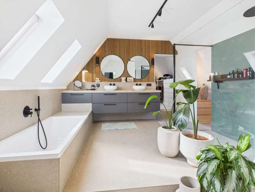 Haus zum Kaufen in Köln 1.799.000 € 261 m²