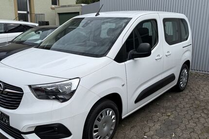 Opel Combo Life 48.000 km 17.800 € Bergisch Gladbach 51427