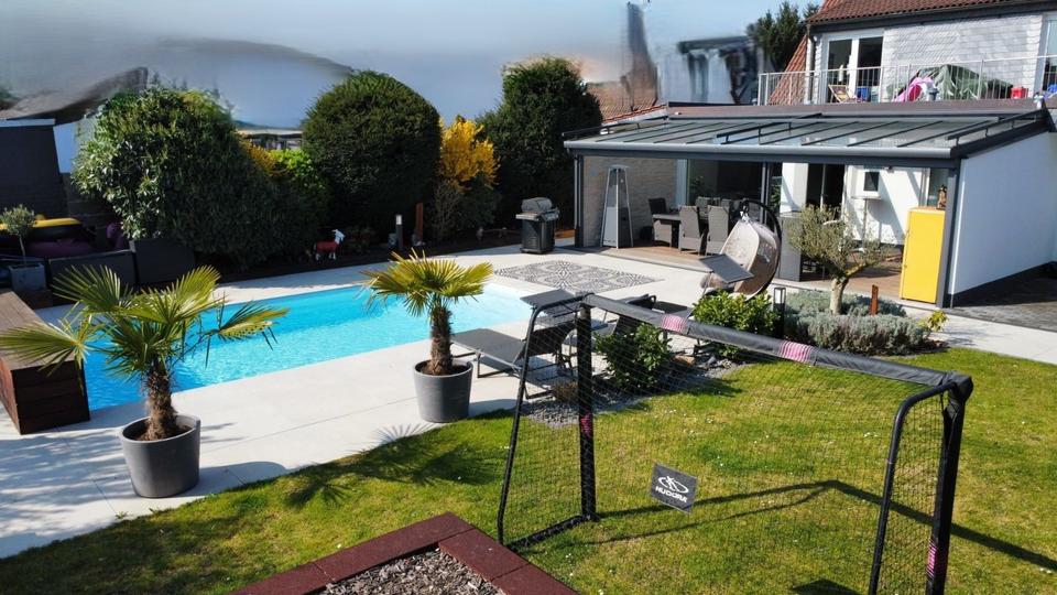 Einfamilienhaus Wesseling - 6 Zimmer, 204 m&sup2;, 825.000&euro; | Angebot:27157102