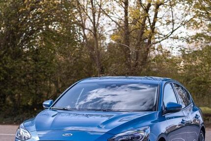 Ford Focus 35.000 km 23.499 &euro; Brühl 50321