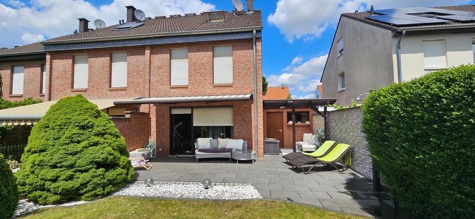 Vollmöbeliertes Haus Niederkassel für1Jahr 01.04.2026-31.03.2027