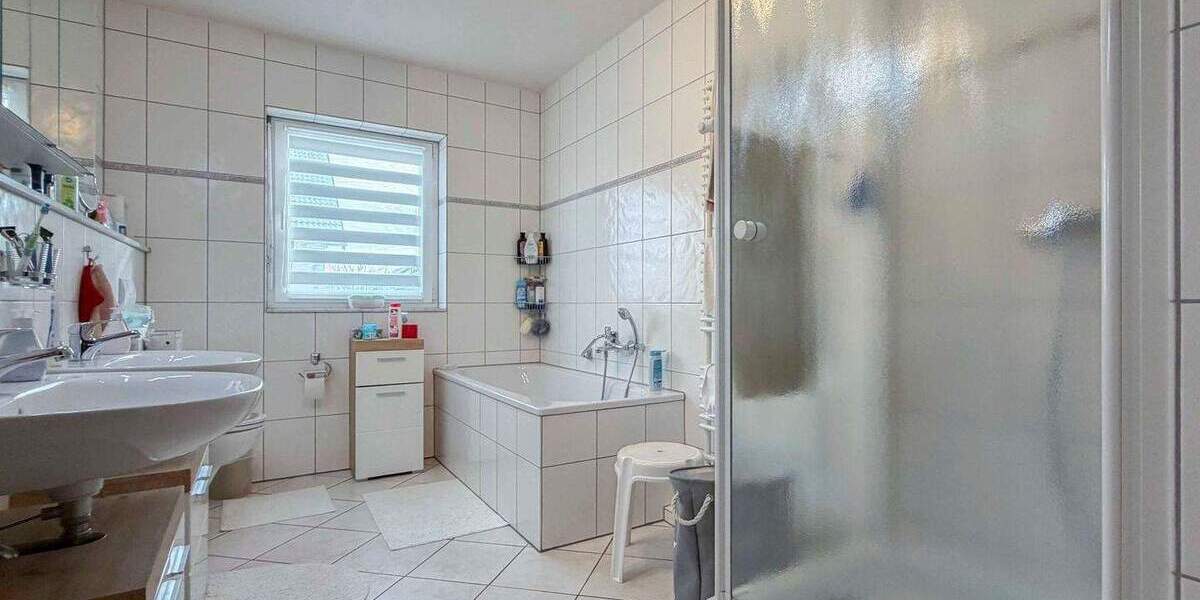 Einfamilienhaus Troisdorf Spich - 6 Zimmer, 649.000&euro; | Angebot:24700049