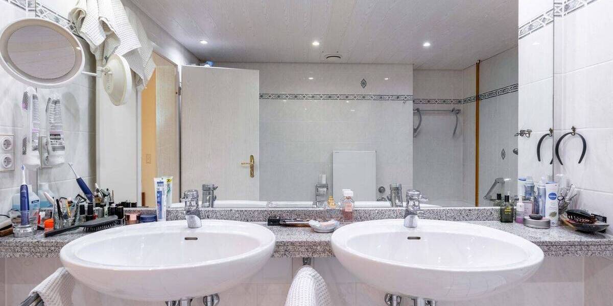 Etagenwohnung Königswinter - 3 Zimmer, 162 m&sup2;, 648.000&euro; | Angebot:26127594