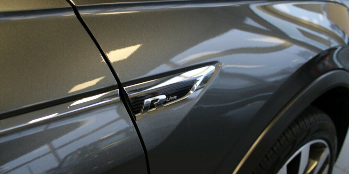 VW Tiguan 2.0 TDI SCR 4Motion DSG Highline R-Line 131.528 km 19.980 &euro; Euskirchen 53881