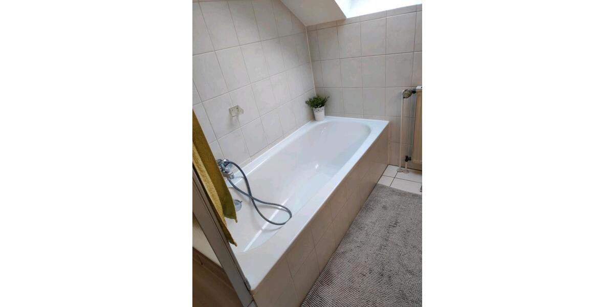 Etagenwohnung Lohmar - 3 Zimmer, 70 m&sup2;, 875&euro; | Angebot:24513674