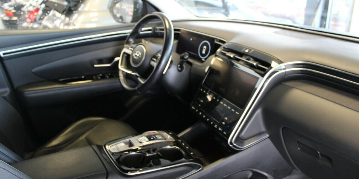 Hyundai Tucson 1.6 CRDi 48V-Hybrid 2WD DCT Trend 64.073 km 21.980 &euro; Euskirchen 53881