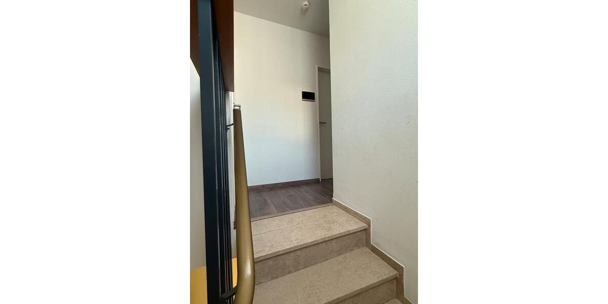 Reihenhaus Remagen - 7 Zimmer, 136 m&sup2;, 395.000&euro; | Angebot:23787419