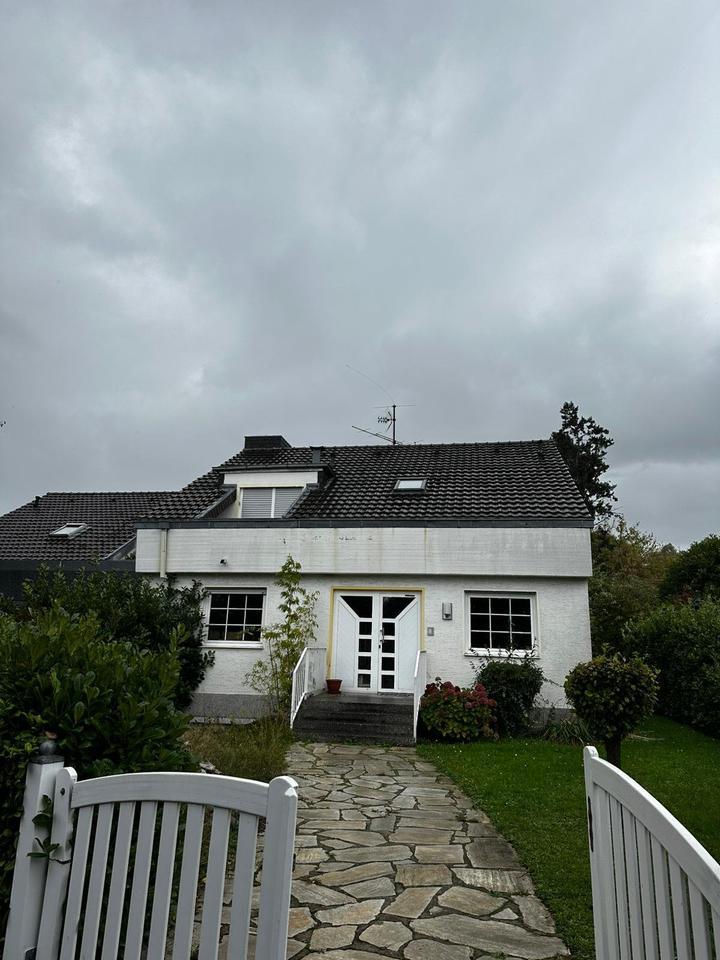 Sehr helle 3-Zimmer Wohnung in Zweifamilienhaus in Bonn Duisdorf zimmer