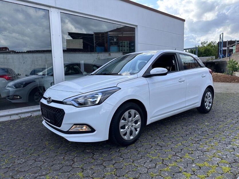 i20