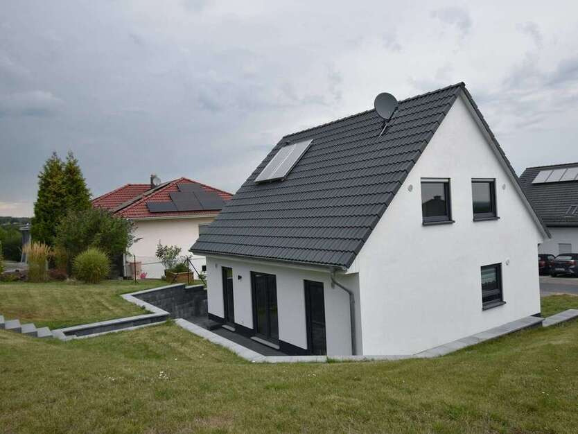 Haus zum Kaufen in Vettelschoß 399.000 € 135 m²