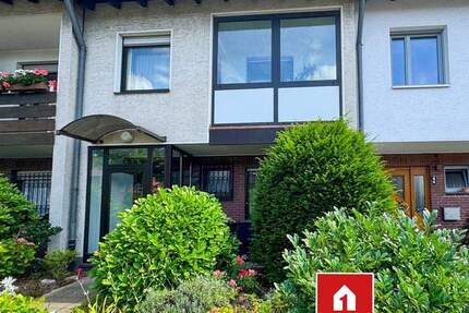 Charmantes Reihenmittelhaus mit Garten, Doppelgarage und Stellplatz in Refrath! 5 zimmer