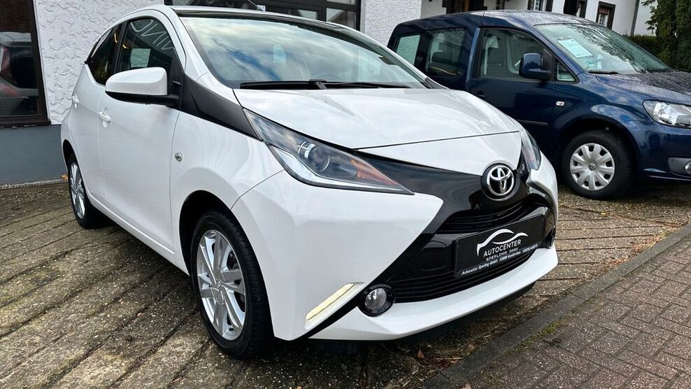 Toyota Aygo (X) 9.926 km 12.599 € Euskirchen 53881