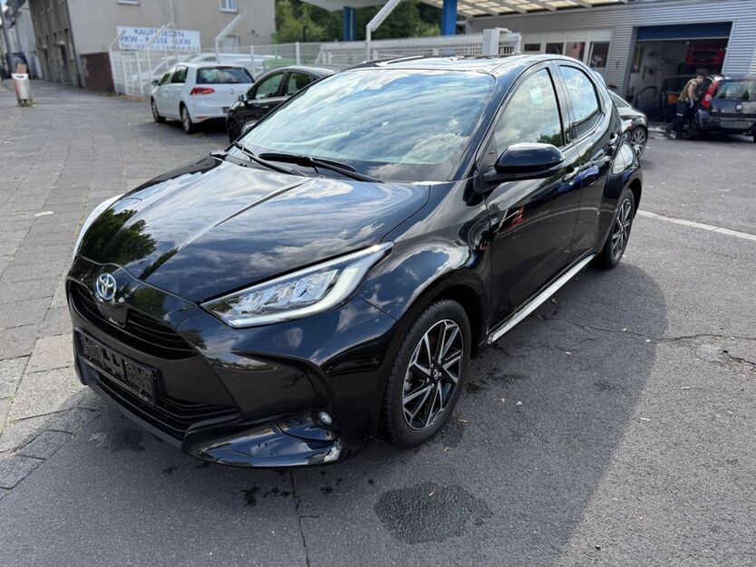 Toyota Yaris 29.387 km 18.000 € Köln 51109