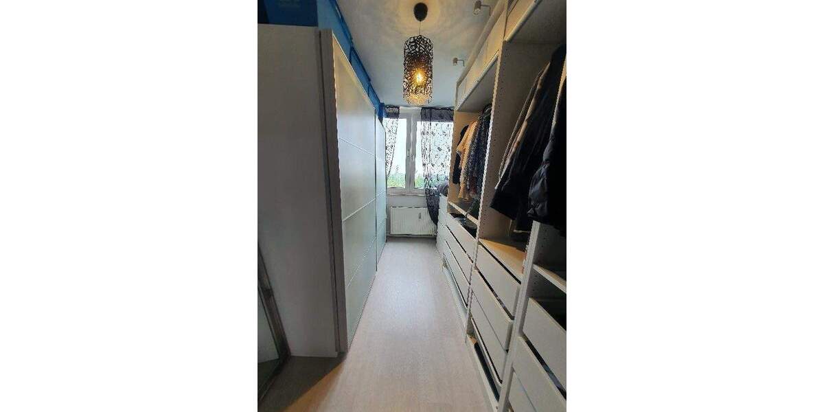 Etagenwohnung Niederkassel Lülsdorf - 3 Zimmer, 73 m&sup2;, 88.000&euro; | Angebot:25737039