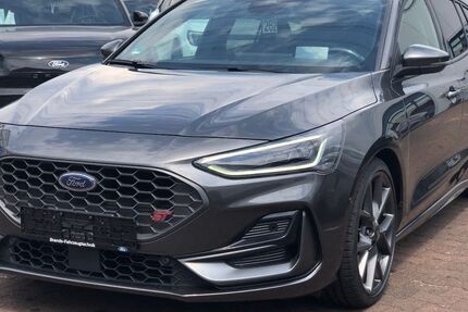 Ford Focus 70.250 km 25.490 &euro; Frechen 50226