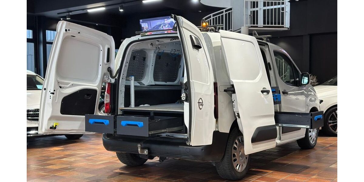 Opel Combo 27.565 km 17.999 &euro; Bonn 53177