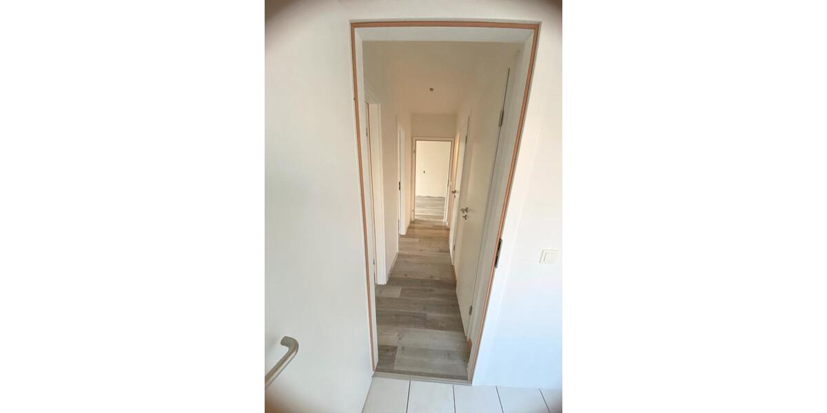 Etagenwohnung Bonn Hardtberg - 3 Zimmer, 85 m&sup2;, 1.462&euro; | Angebot:26256396