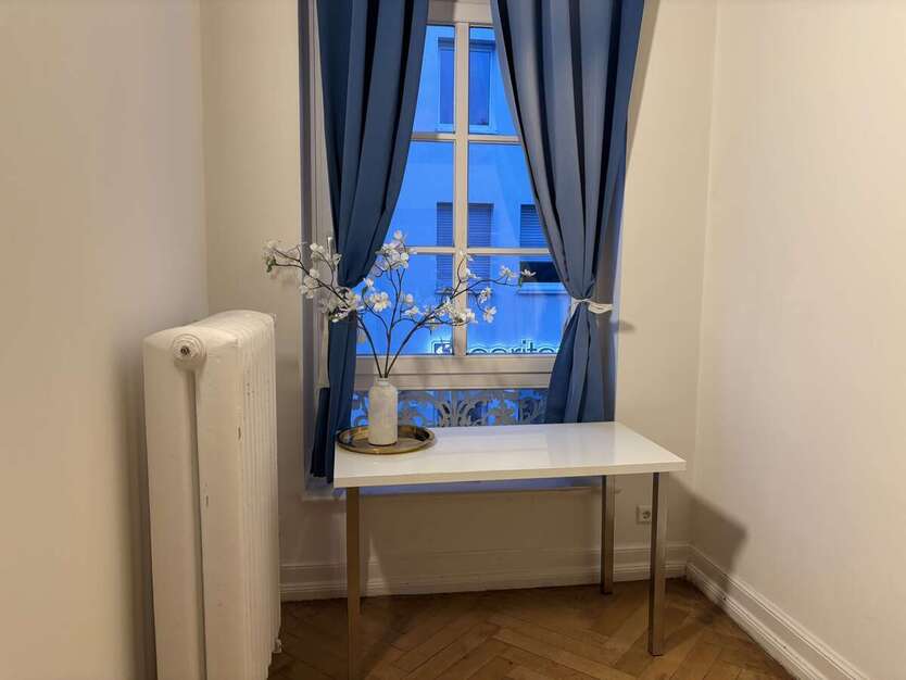 Wohnen auf Zeit in Bonn 590 € 7 zimmer