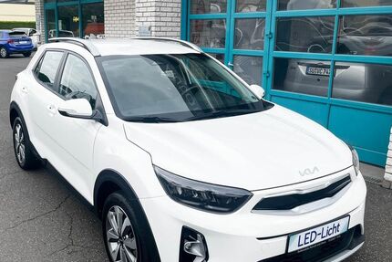Kia Stonic 23.345 km 17.950 € Bornheim 53332
