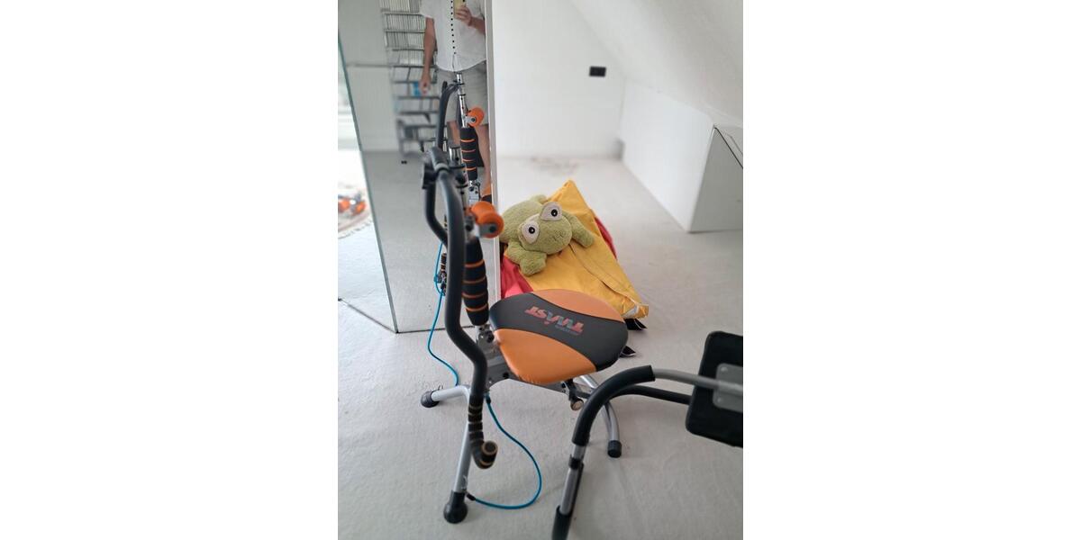 Reihenhaus Euskirchen - 6 Zimmer, 140 m&sup2;, 1.500&euro; | Angebot:27614868