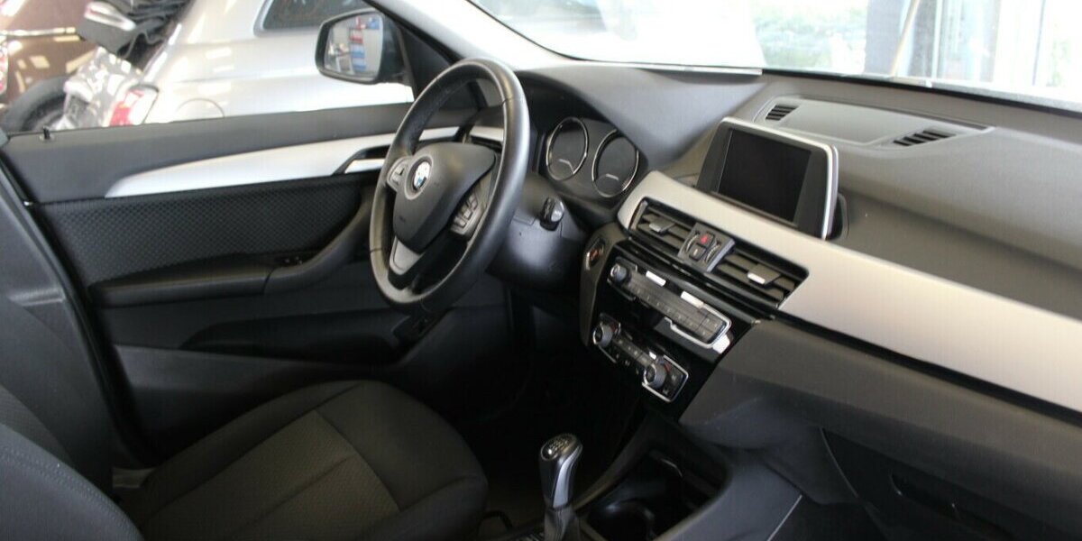 BMW X1 sDrive18i Advantage 70.825 km 16.980 &euro; Euskirchen 53881
