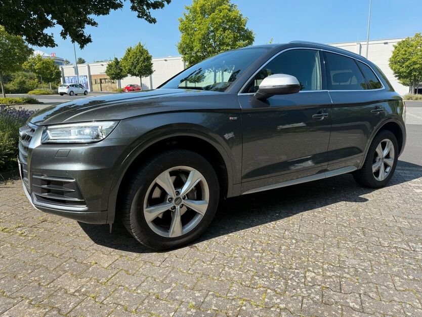 Audi Q5 72.000 km 27.999 € Bonn 53127