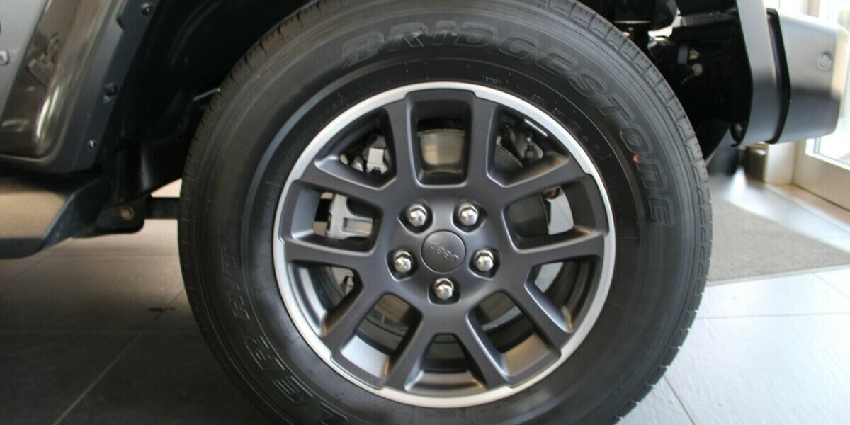Jeep Wrangler 2.0 T-GDI Hardtop AWD Automatik 80th Anni 43.170 km 41.980 &euro; Euskirchen 53881