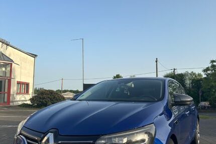Renault Megane 66.100 km 10.000 &euro; Much 53804