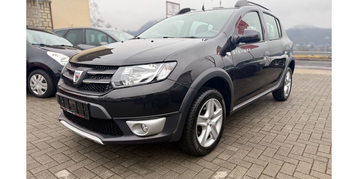 Dacia Sandero 107.000 km 5.999 &euro; Bonn 53179