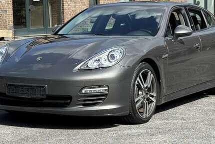 Porsche Panamera 130.700 km 32.790 € Frechen 50226