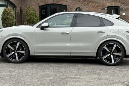 Porsche Cayenne 4.950 km 115.790 &euro; Frechen (bei Köln) 50226