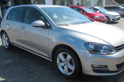 VW Golf 124.800 km 9.999 &euro; Hennef 53773