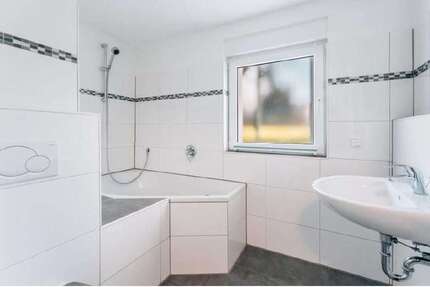 Haus zum Kaufen in Bergisch Gladbach 1.180.000 € 269 m²