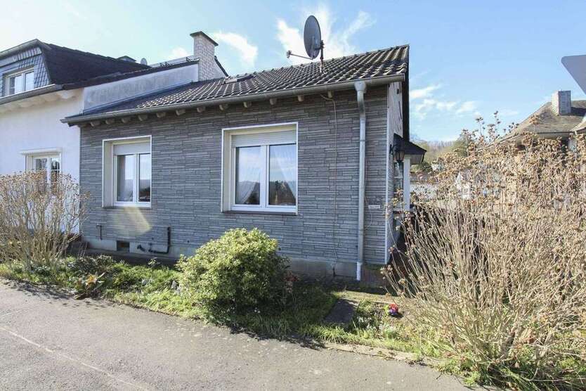 Haus zum Kaufen in Bonn 228.000 € 86.2 m²