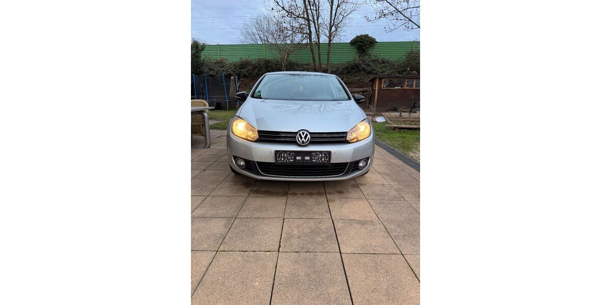 VW Golf 81.500 km 7.999 &euro; Bonn 53179