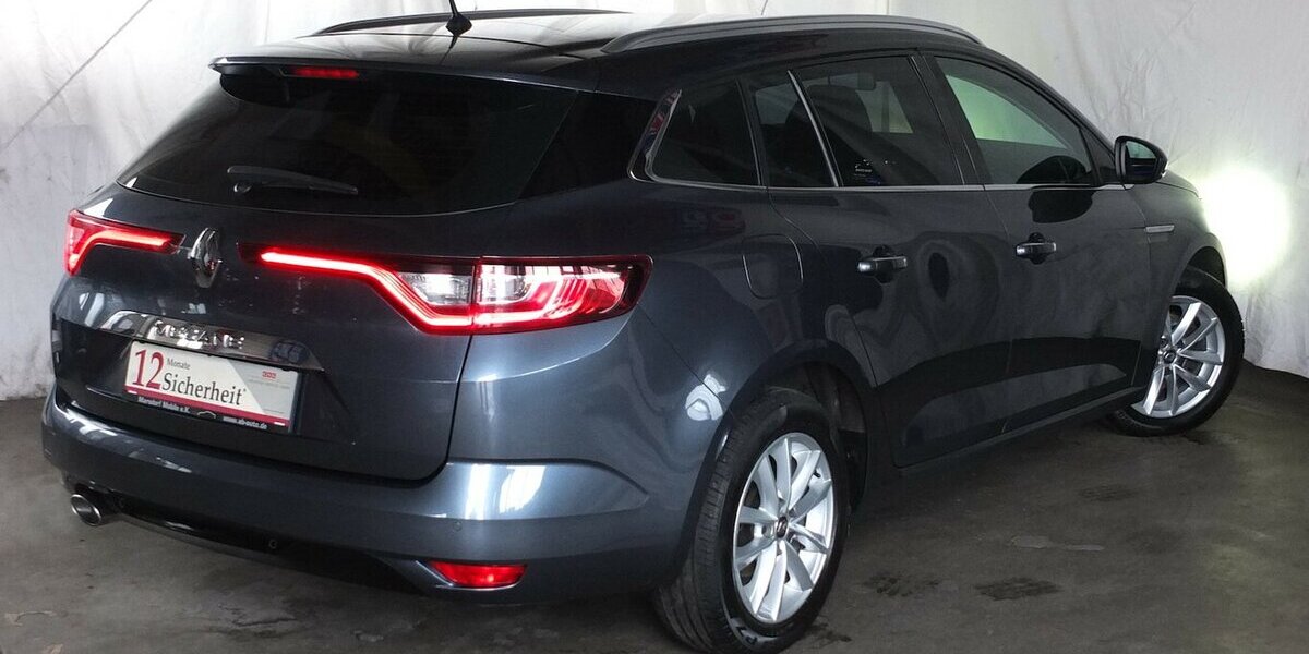 Renault Megane INTENS NAVI EINPARKHILFE KLIMAAUTOMATIK 108.795 km 11.498 &euro; Köln 50858